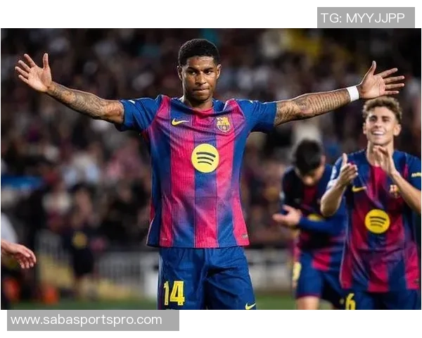 西甲第12轮最佳阵容揭晓莱万拉什福德阿尔瓦雷斯领衔出战